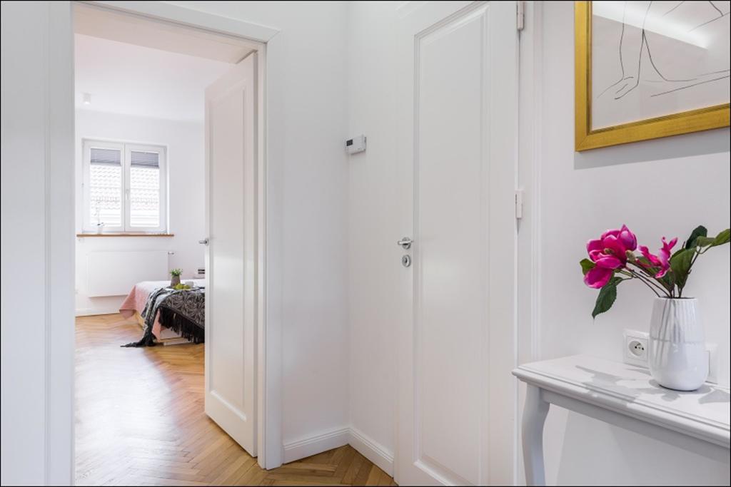 P&O Home Cinema Apartment Zakroczymska ワルシャワ エクステリア 写真